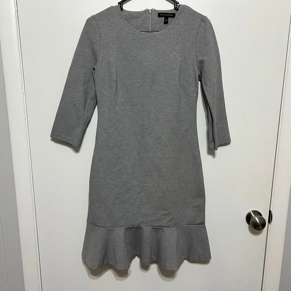 Banana Republic‎ Womens Ponte Flounce Dress Size 2 Gray Knit Classic Career